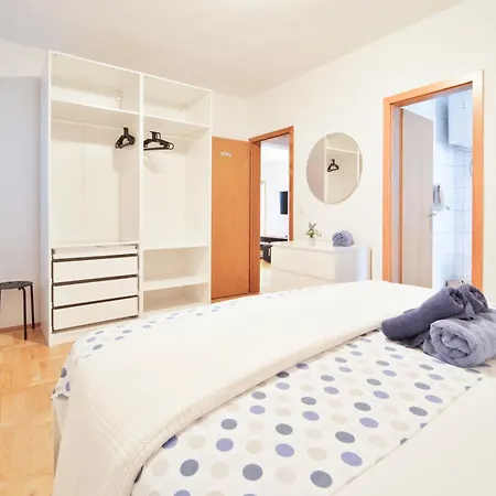 Hoselito U Centru Makarske Гостьовий будинок 3*