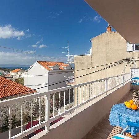 And Hoselito U Centru Makarske Pensjonat Makarska
